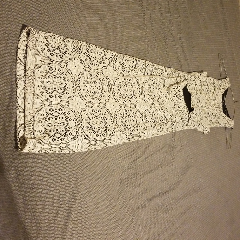 Windsor Croshet dress